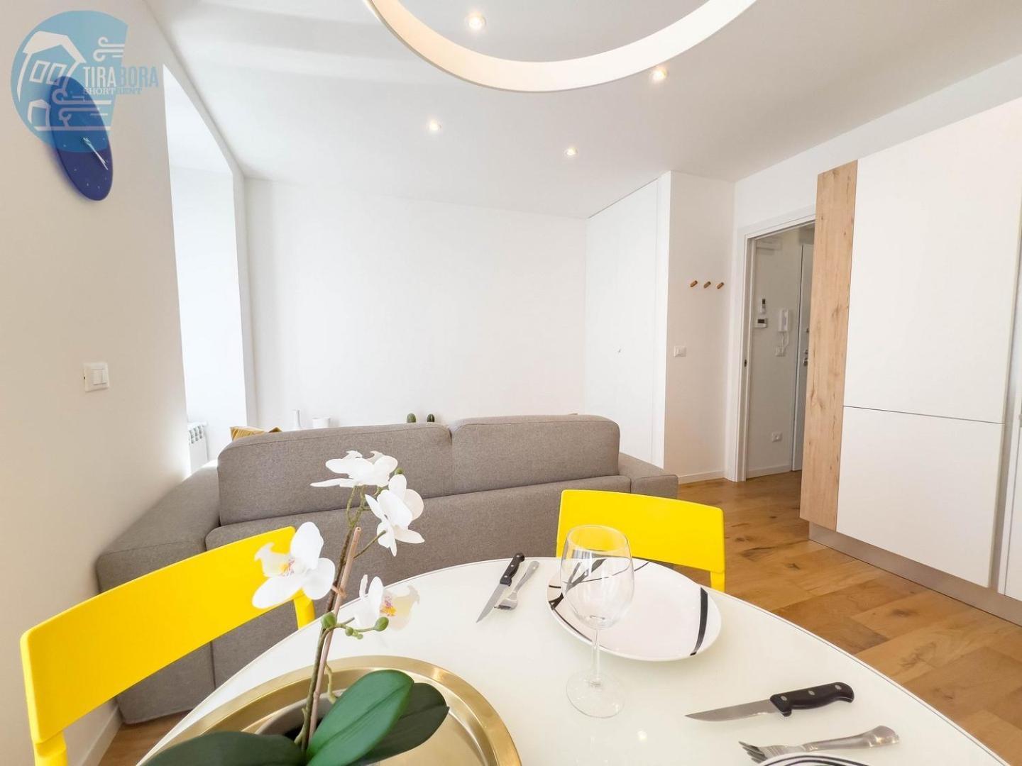 Cassa Di Risparmio 11 Tirabora Short Rent Триест Экстерьер фото