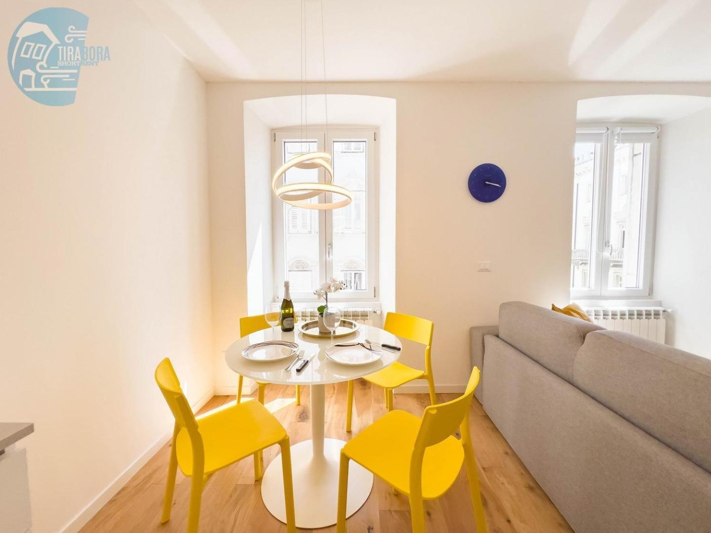 Cassa Di Risparmio 11 Tirabora Short Rent Триест Экстерьер фото