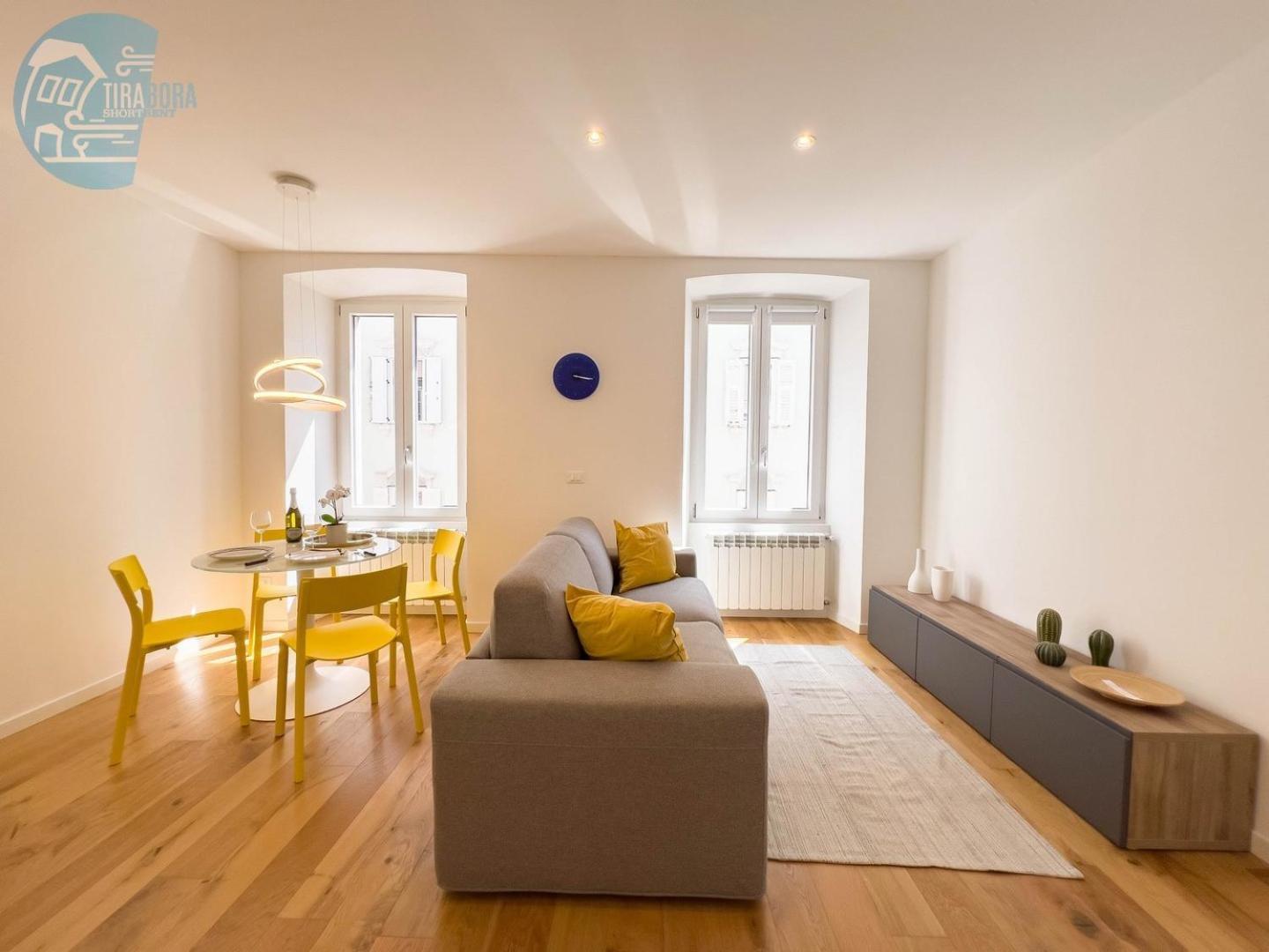 Cassa Di Risparmio 11 Tirabora Short Rent Триест Экстерьер фото